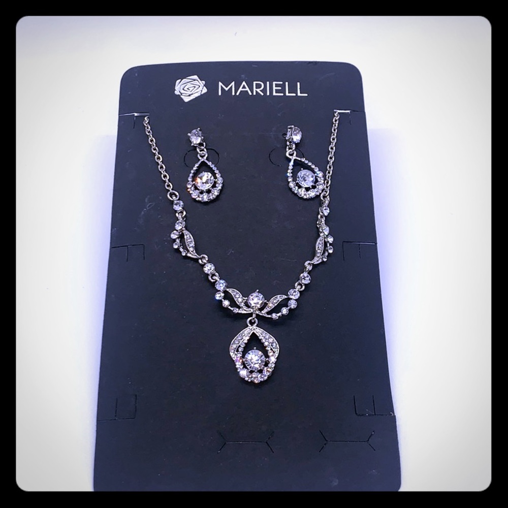 MARIELL Vintage Silver Chrystal Necklace Set